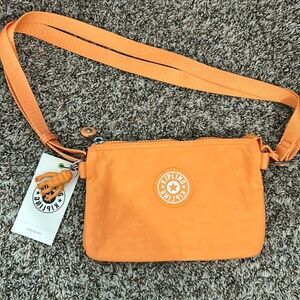 🧡NWT TANGERINE CROSSBODY